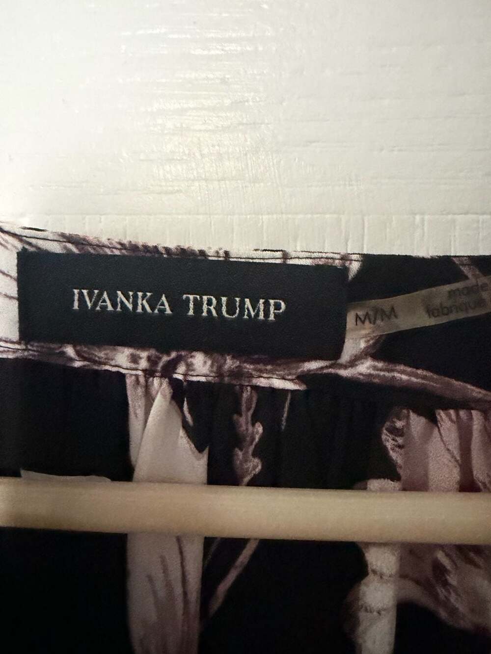 Ivanka Trump Blouse - Picture 3 of 3